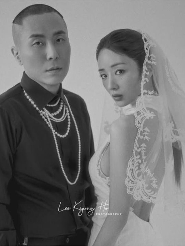 Bomi Apink & Rado Bagikan Foto Pernikahan Unik