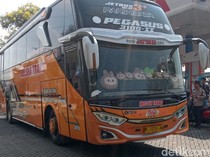 Ratusan Guru Tulungagung Bertolak ke DPR RI Tuntut Kesetaraan