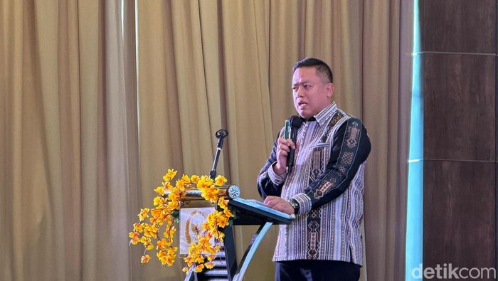Direktur Keuangan & Treasury Bank NTT Heru Helbianto