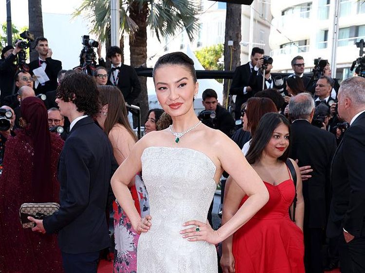Foto: Raline Shah Hingga Prilly Latuconsina Glamor di Cannes Film Festival 2026
