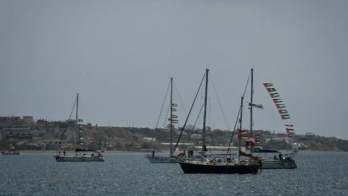 Vessels from the Global Sumud Flotilla, intercepted by the Israeli Navy in international waters, are moored off the coast of the ctown of Ierapetra, on the island of Crete, on May 1, 2026. (Photo by Eleftherios Elis MITZA / AFP)