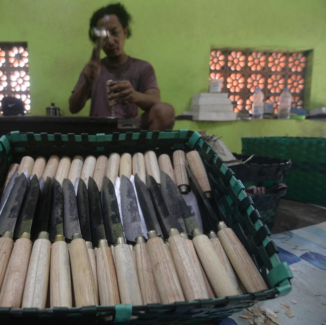 Jelang Idul Adha, Perajin Pisau Makin Sibuk