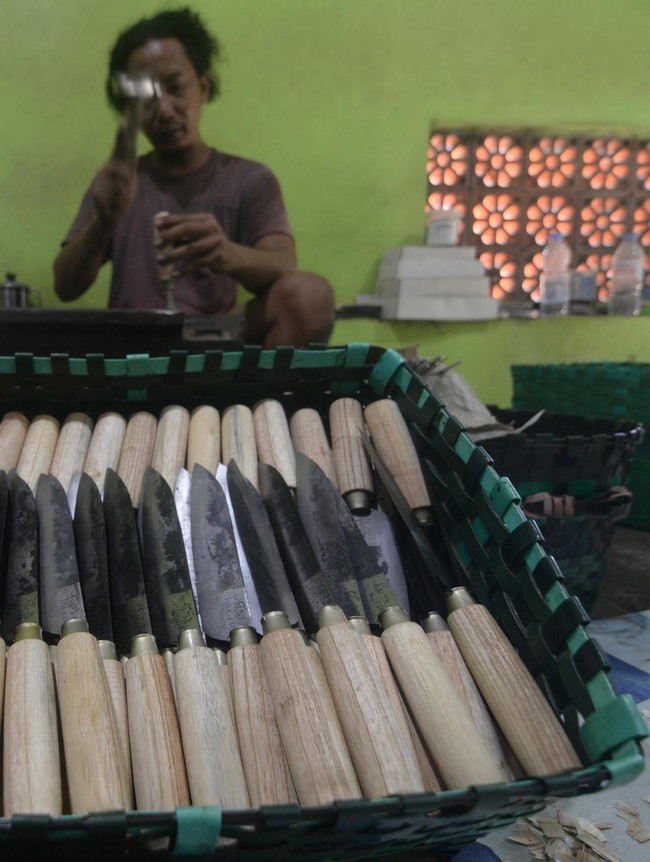 Jelang Idul Adha, Perajin Pisau Makin Sibuk