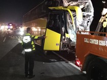 Video: Bus Rombongan Pelajar SMP Tabrakan di Tol Cipali, 1 Tewas