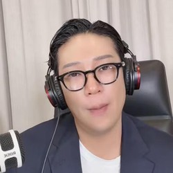 MC Mong Bikin Gaduh, Spill Info A1 Industri Hiburan Korea