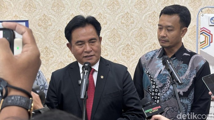 Menko Kumham Imipas, Yusril Ihza Mahendra