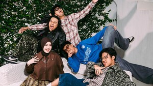 “Semoga lagu Skip Dulu bisa jadi anthem buat anak muda biar nggak baperan, bisa move on, dan pastinya bikin suasana makin seru apalagi kalau dibawain di panggung,” kata Mikky. (Foto: dok OYONDS)
