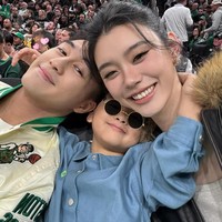 Peran Ming Xi dalam bisnis keluarga kasino Makau disebut semakin signifikan. Menurut Kbizoom, model tersebut secara resmi sudah terlibat dalam operasi bisnis keluarga setelah diangkat menjadi direktur beberapa perusahaan milik ibu mertuanya, miliarder Leong On Kei.Foto: Instagram