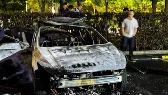 Lagi Diparkir, Sedan MG5 Tiba-tiba Terbakar