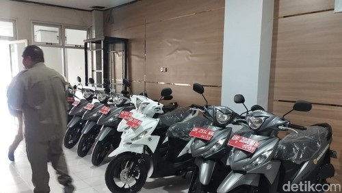 Puluhan motor yang terparkir di Kantor Wali Kota Kupang.