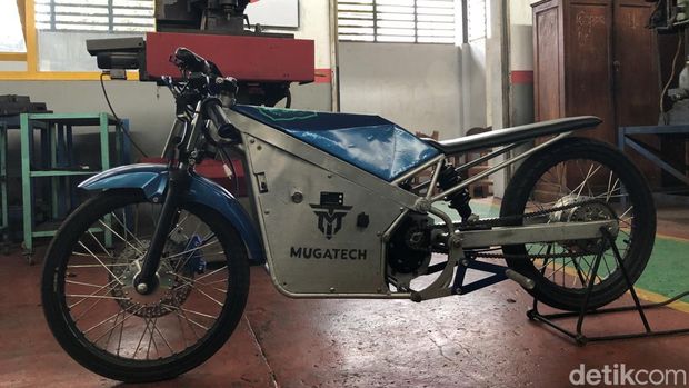 Mugatech, Motor Drag Listrik Bikinan Siswa SMK Muhammadiyah 3 Jogja, Selasa (19/5). Mugatech, Motor Drag Listrik Bikinan Siswa SMK Muhammadiyah 3 Jogja, Selasa (19/5).
