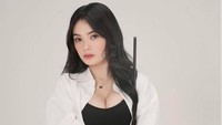 Aksi Nuy Ramdhani dalam main biliar suka terlihat di YouTube Denny Sumargo maupun Anji. Begini pesona pemilik 495 ribu pengikut di Instagram tersebut. (Foto: dok Instagram nurramdhani_ltoto)