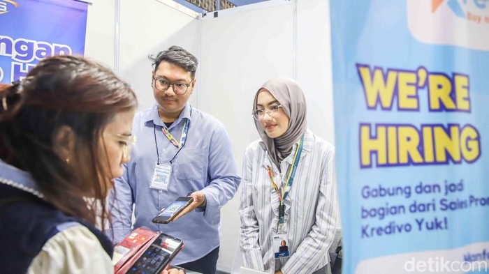 Pelamar Serbu Job Fair, Berebut Asa di Tengah Sulitnya Cari Kerja