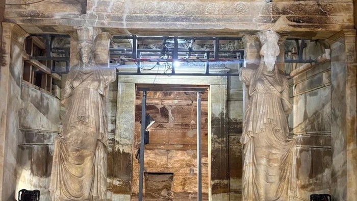 Penggalian di sekitar Makam Kasta di Amphipolis.