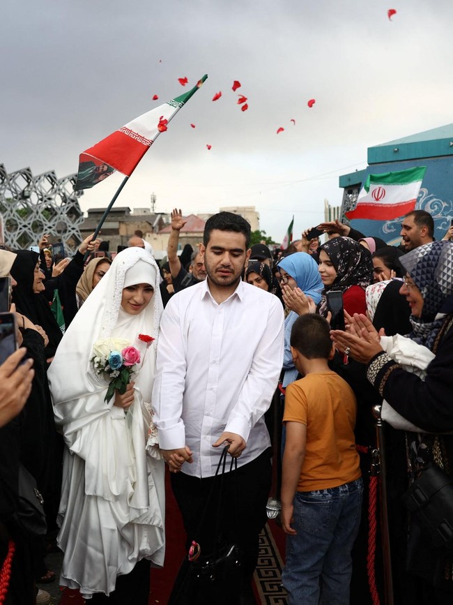 Pernikahan Massal Sacrificed Couple Digelar di Teheran