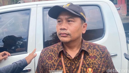 Kabid Bina Marga Dinas PUPR Karangasem I Wayan Artawan saat ditemui Selasa (19/5/2026).