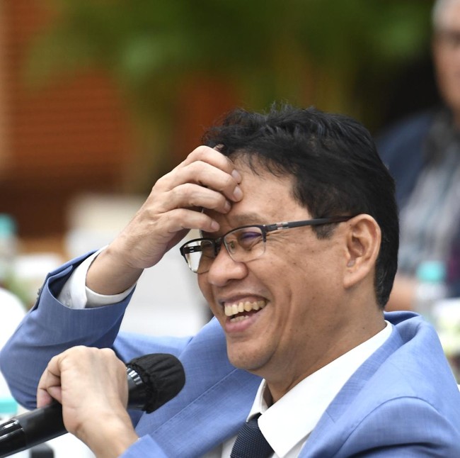 Purbaya Garuk Kepala, APBN April 2026 Defisit Rp164,4 Triliun