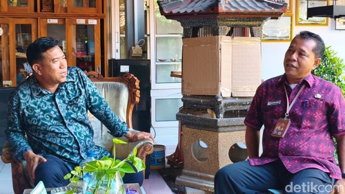 Sekretaris Komisi IV DPRD Buleleng, Nyoman Dhukajaya, saat melakukan fungsi pengawasan ke Dinas Pertanian, Ketahanan Pangan dan Perikanan Buleleng, Selasa (19/5/2026). (Foto: Made Wijaya Kusuma/detikBali)