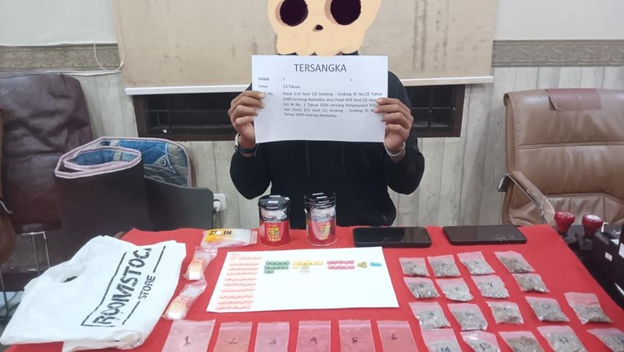 Sekuriti perumahan di Jambi ditangkap karena mengedarkan narkoba