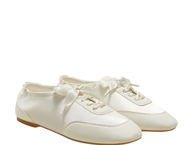 sneakers desainer