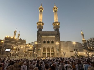 Pusat Meteorologi Saudi Kembangkan Prakiraan Cuaca Berbasis AI untuk Jemaah Haji