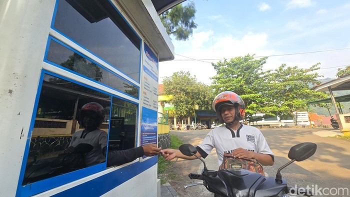 Tarif Parkir RSUD Palabuhanratu per hari ini turun imbas sidak Bupati Sukabumi beberapa waktu lalu