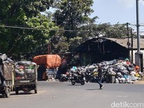 Dedi Mulyadi Tolak Buru-buru Tetapkan Darurat Sampah Bandung