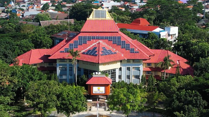 Universitas Negeri Semarang (Unnes)