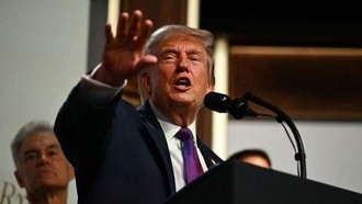 Siap Damai dengan Iran, Trump Sebut Selat Hormuz Bakal Dibuka Lagi