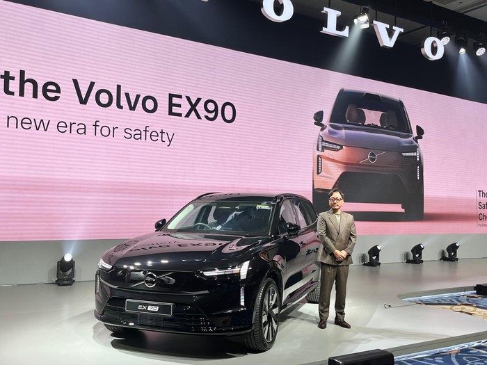 Volvo EX90