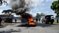 Polisi Kenya menyatakan siap bertindak untuk mengatasi gangguan keamanan selama aksi berlangsung. Pemerintah menilai pemogokan berpotensi melumpuhkan aktivitas ekonomi dan rantai pasok logistik nasional. REUTERS/Suleiman Mbatiah