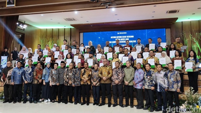 BPJS Kesehatan saat menggelar penandatanganan pakta integritas dengan 258 mitra layanan kesehatan di Indonesia.