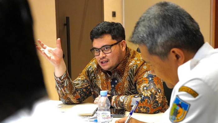 Bupati Kediri Hanindhito Himawan Pramana