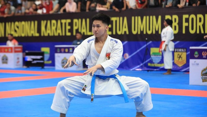 Karateka muda Indonesia Christopher Edbert