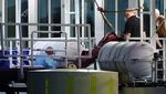 Detik-detik Jenazah Korban Hantavirus Diturunkan dari MV Hondius di Rotterdam