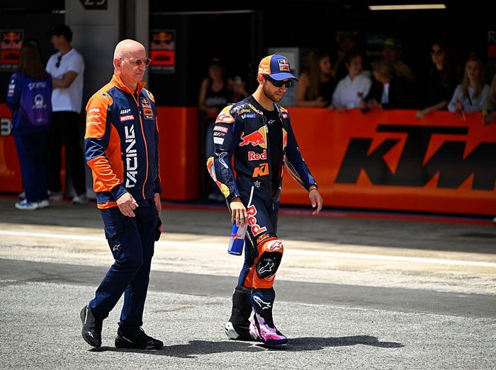 BARCELONA, SPAIN - MAY 17: Enea Bastianini of Italy riding the Red Bull KTM Tech3 bike (23) walks to the grid during the MotoGP of Catalonia at Circuit de Barcelona-Catalunya on May 17, 2026 in Barcelona, Spain. (Photo by Gold & Goose Photography/Get