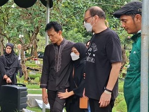 Firasat Kakak Fedi Nuril Sebelum Ibunda Meninggal Dunia