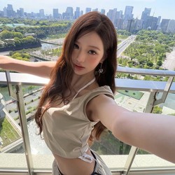 Potret Wonyoung IVE Sang MC Tetap Asia Artist Awards