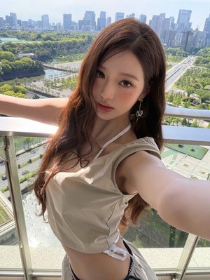 Potret Wonyoung IVE Sang MC Tetap Asia Artist Awards