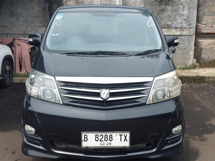 Toyota Alphard 2008 dilelang mulai Rp 90 jutaan