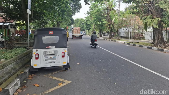 Tawuran antarpelajar kembali terjadi di kawasan sekitar Stadion Mandala Krida, Kota Jogja. 