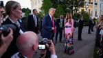 Momen Santai di Gedung Putih, Donald Trump dan Melania Trump Sapa Tamu Piknik Kongres