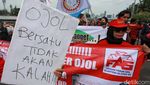 Ojol Demo di DPR Tuntut Tarif Adil