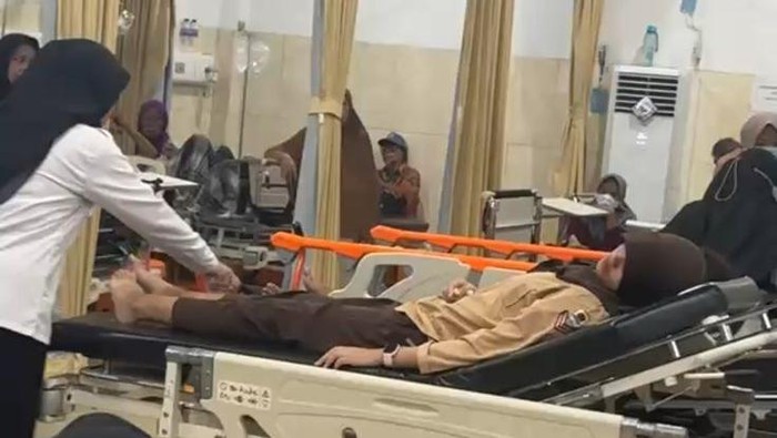 Pelajar di Jambi dirawat di rumah sakit keracunan diduga usai santap menu MBG