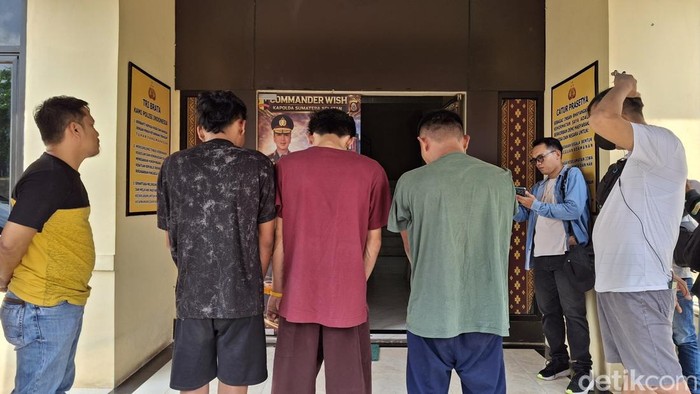 Pelaku dan penadah barang curian diamankan di Polsek Ilir Barat I.