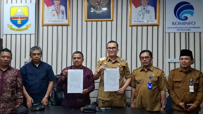 Pemprov Jambi bantah penerimaan ASN jalur titipan.