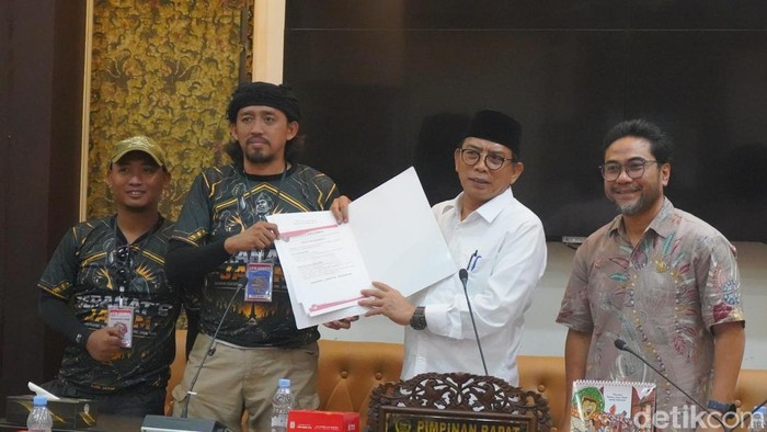 Perwakilan ojol dan DPRD Jatim