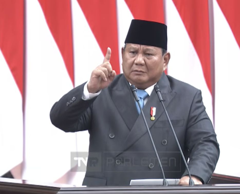 Presiden Prabowo Subianto menyampaikan pidato saat menghadiri Rapat Paripurna DPR RI ke-19 Terkait KEM dan PPKF RAPBN 2027 di Gedung DPR RI, Jakarta, Rabu (20/5/2026). (YouTube/ Sekretarat Presiden)