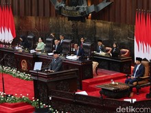 Prabowo Umumkan PP Baru, Ekspor Sawit hingga Batu Bara Wajib Lewat BUMN