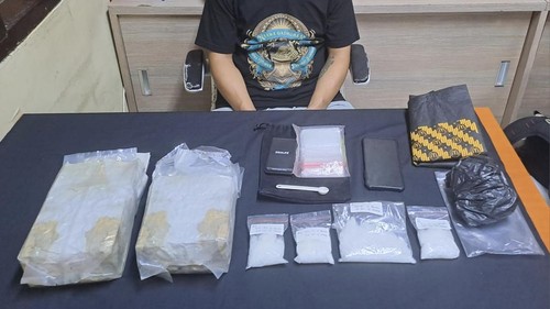 Barang bukti 2,2 kg sabu yang berhasil diamankan Ditresnarkoba Polda Bali.
